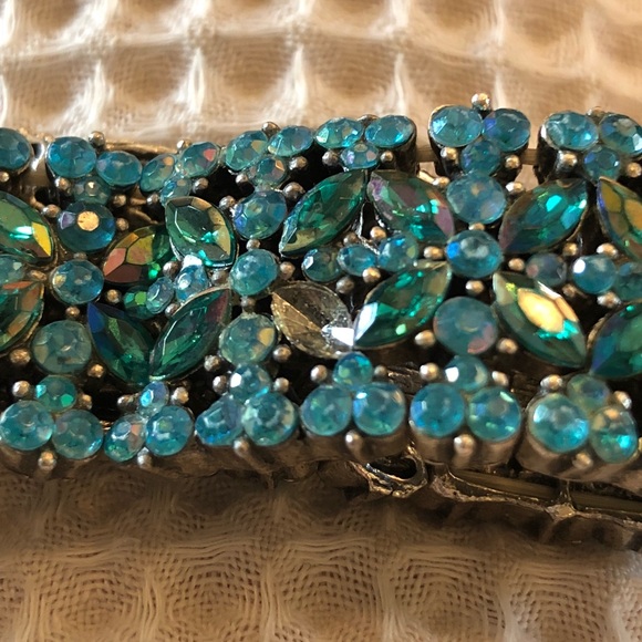 Aurora Borealis Bracelet - Picture 7 of 7